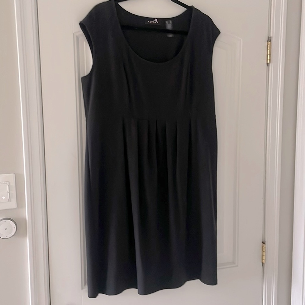 Little black dress size XL